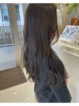 サローネ サンク(SALONE CINQ) くすみブラウンカラー