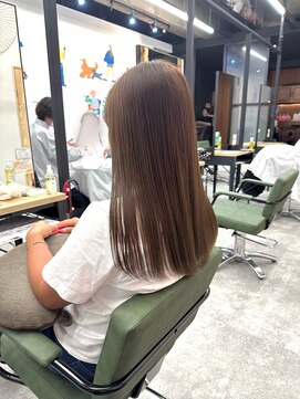 トリニティ 本厚木(trinity) ストレートロング/ナチュラルロング/アッシュベージュ/本厚木