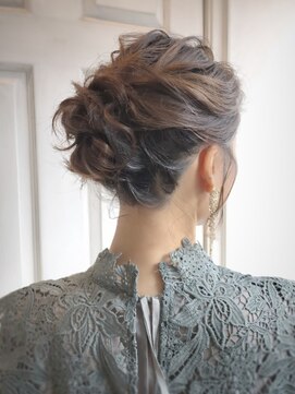 アロマ ヘアー ルーム 新宿3号店(AROMA hair room) 後れ毛が可愛い大人こなれアレンジ/新宿/新宿三丁目