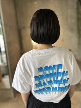 ミリ(milli Produce by ITAKURA) 前上がりミニボブ