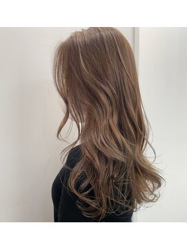 アディション 新宿(ADITION) 【韓国】艶感ハイライトミルクティーグレージュレイヤーカット