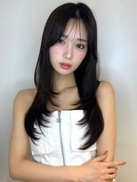 ユーフォリア 銀座本店(Euphoria)&nbsp;レイヤーカット 韓国風レイヤー 顔周りカット ツヤ髪 10代20代