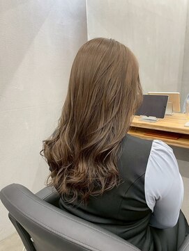 エヌ(N) オリーブベージュ