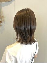 ニナル(Ninal) チャコールベージュ×外はねボブ