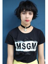 クーエフー(coo et fuu)&nbsp;モードなショートマッシュはダークカラーで♪藤沢　大人無造作