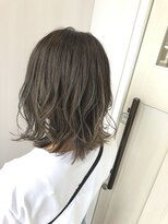 コレロ ヘアー(KORERO hair)&nbsp;外ハネ×ライムグレージュ