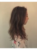 アーモンドベージュ
