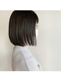 ナチュラルボブにダークオリーブ