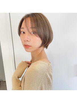 ビーミーヘア(be me HAIR) 女性らしさのあるショートボブ