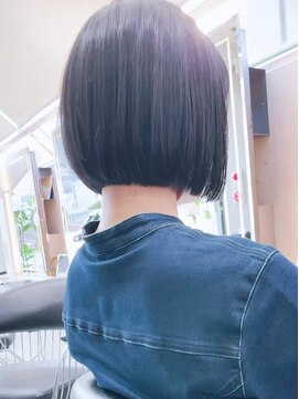 リール 銀座(R'EEL) 乾かすだけで綺麗になる縮毛矯正ボブ
