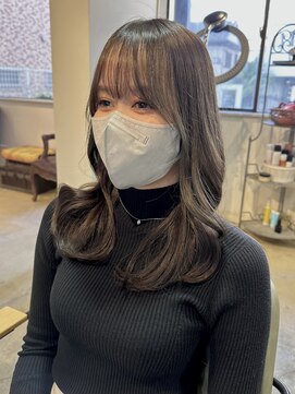 サンバイセライロ 千葉(SAN. by celilo) レイヤーカット/くびれヘア/オリーブグレージュ【momoka】