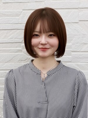 髪質改善カット【ヘアリセッター】で大人女性が求める上質な美髪を実現。髪のお悩みは《Water Lily》で＊