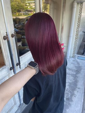 アレクサンドル オブ カラーズ トヤマ(ALEXANDRE OF COLORS TOYAMA) ワンブリーチ深めピンクカラー