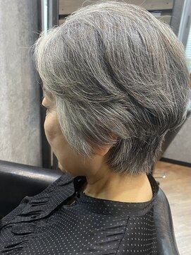 アール(R) ミセスショートスタイル