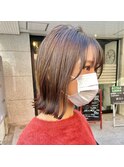 大人ショートボブ/ホワイトグレージュ/ブリーチ/ダブルカラー