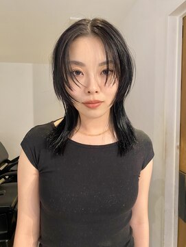 ナループロアツム(Nalu pu loa Tsum) 顔周りレイヤー/レイヤーカット/マレットヘア/マレット