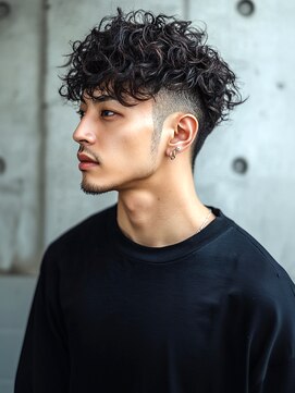 ラギッド 大野城店(RUGGED) ツイストスパイラルパーマ ツーブロック フェードカット 20代