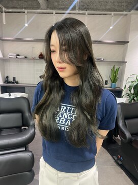 トーン(tone) オリーブベージュ×ナチュラルレイヤーヘア