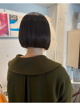 イル 天神西通り店(ill) ミニボブ