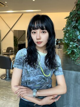 ワイビー グリーン リル(y.be green rel) アンニュイロングパーマ