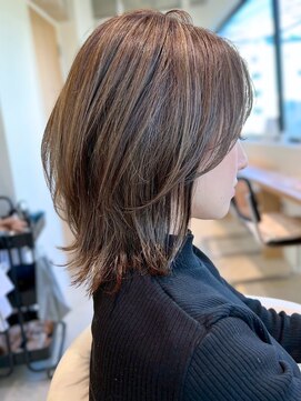 メイキー 本厚木(MA-IKI) ミディアムレイヤー白髪ぼかしハイライト髪質改善メイキー本厚木