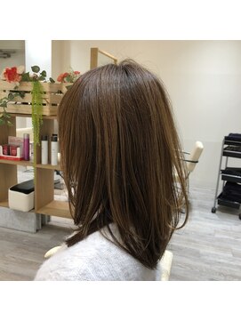 ユリエス(JU.LI.S) セミロング