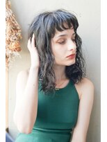 マセナ(Masena)&nbsp;オン眉バング×ミディカール