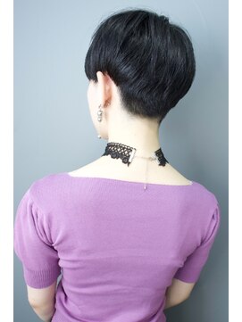 ニット 銀座(knit) 《knit銀座》大人黒髪20代30代40代ハンサムショート丸み前下がり