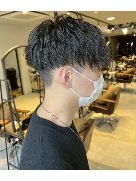 リコ ヘアアンドリラクゼーション 名駅店(LICO HAIR＆RELAXATION) [LICO]刈り上げマッシュ、スパイラルパーマヘアby碇山　光一郎