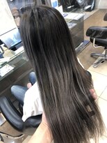 シェルハ(SHELHA)&nbsp;[手塚亮汰]バレイヤージュ ブリーチカラー ハイライトカラー