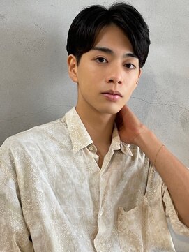 ネリ(nely) 【nely】大人カッコいい20代30代40代ナチュラルセンターパート