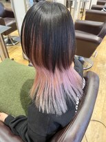 ルッツ(Lutz. hair design)&nbsp;ウルフカット×ピンクインナーカラー