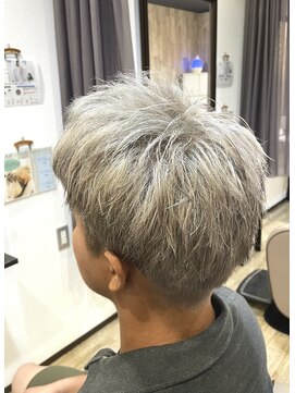 フルムーン(Full Moon) 大人感アップのグレーちょい足しシルバーグレーカラー♪