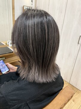 グランジュ 梅田店(GRANZE) バレイヤージュ☆グレー☆滝下