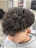 スペインカール×前下がりカット