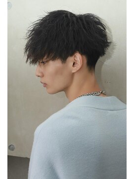 リップス 吉祥寺店 (LIPPS) 無造作に散るツイストスパイラル