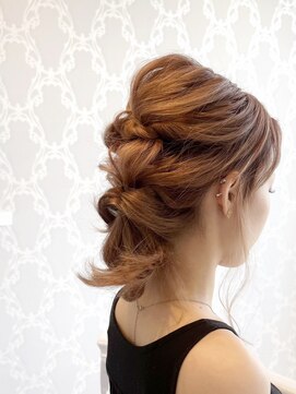 ムーンロータス(Moon Lotus) プリンセス風ヘア