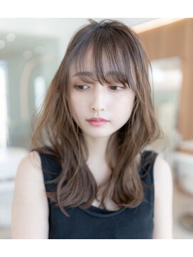 ケアリー 流山おおたかの森(Carelly) デザインカラー/レイヤーカット/ウェットヘア/オリーブベージュ