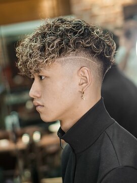 プロショップウェーブ(PRO SHOP WAVE) スペインカール/プードルパーマ/メンズパーマ/ニュアンスパーマ