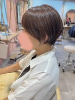 アットティー 金沢八景(at tee...)&nbsp;丸みショート/白髪ぼかしカラー