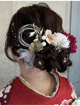 オシャレドロボウ ビス OSHARE DOROBO bis 【オシャドロ/京田辺/新田辺】成人式ゆるふわシニヨン