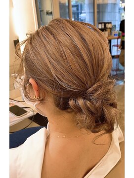 デザート(Des.Art) 【デザート赤坂】簡単スタイル×シニヨン×ピンなし