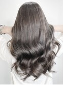 mowen×アッシュグレージュ×ロングレイヤー×外人風カラー