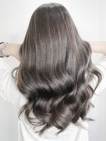 メーヴェ(Mowen) mowen×アッシュグレージュ×ロングレイヤー×外人風カラー