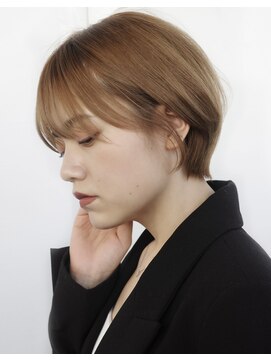 ロビー 表参道(ROBBY) 襟足スッキリショート／丸みショート／イメチェン／30代40代50代