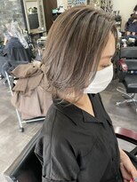 ライフ 忍ケ丘店(Lyfe)&nbsp;ミディアムレイヤー_マロンベージュハイライトカラー_205