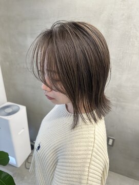 アンバー(UMBER) ミルクティーベージュ　マチルダボブ