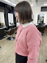 イコ 表参道原宿(ico)&nbsp;アッシュベージュ イルミナカラー 切りっぱなしボブ