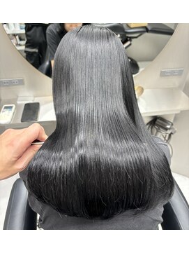 イキ 表参道(iki omotesando) オフブラック/艶髪/髪質改善トリートメント