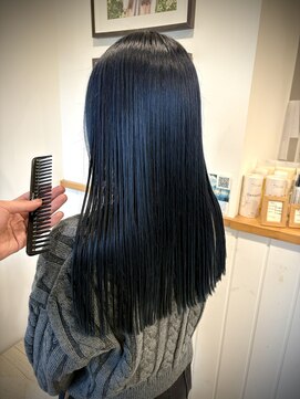 ジジ フィーカ 佐野(Gigi fika) ブルーブラック